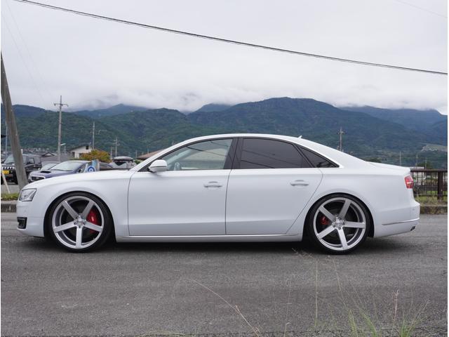 A8 3.0TFSIクワトロ  V6スーパーチャージャー VOSSEN CV3-R 22AW・ロワリングキット・レッドブレーキキャリパー・BOSEサウンド・ヘッドレストモニター・純正ナビ・地デジ・全周囲カメラ・アクティブクルーズコントロール・LEDヘッド(5枚目)