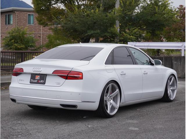 A8 3.0TFSIクワトロ  V6スーパーチャージャー VOSSEN CV3-R 22AW・ロワリングキット・レッドブレーキキャリパー・BOSEサウンド・ヘッドレストモニター・純正ナビ・地デジ・全周囲カメラ・アクティブクルーズコントロール・LEDヘッド(8枚目)