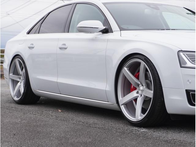 A8 3.0TFSIクワトロ  V6スーパーチャージャー VOSSEN CV3-R 22AW・ロワリングキット・レッドブレーキキャリパー・BOSEサウンド・ヘッドレストモニター・純正ナビ・地デジ・全周囲カメラ・アクティブクルーズコントロール・LEDヘッド(12枚目)