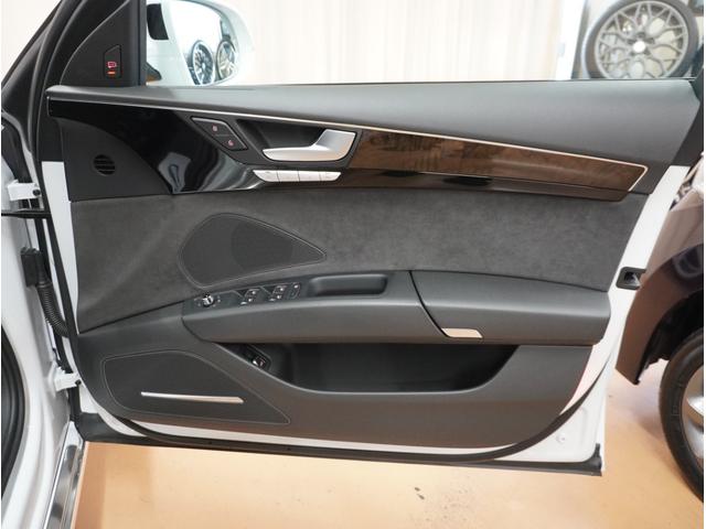 A8 3.0TFSIクワトロ  V6スーパーチャージャー VOSSEN CV3-R 22AW・ロワリングキット・レッドブレーキキャリパー・BOSEサウンド・ヘッドレストモニター・純正ナビ・地デジ・全周囲カメラ・アクティブクルーズコントロール・LEDヘッド(22枚目)