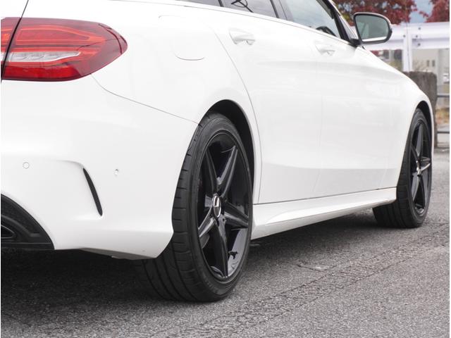 Ｃクラスステーションワゴン Ｃ２００　ステーションワゴン　スポーツ　レーダーセーフティＰＫＧ・ルーフ　ルーフレール　ドアミラー　カスタムブラックペイント・ＡＭＧ１８ＡＷ・ＬＥＤヘッド・エアサス・ヘッドアップディスプレイ・純正ＨＤＤナビ・地デジ・Ｂカメラ・純正ドラレコ（14枚目）