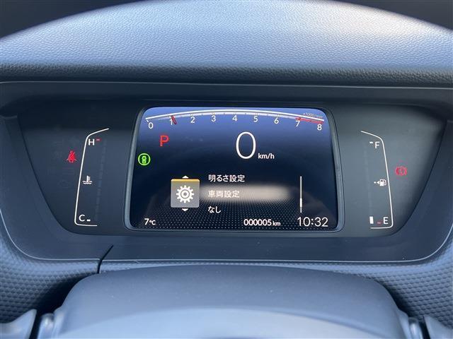 フィット 　４ＷＤ　バックカメラ　ミュージックプレイヤー接続可　Ｂｌｕｅｔｏｏｔｈ接続　クルーズコントロール　横滑り防止　オートマチックブレーキホールド　パーキングブレーキスイッチ　ライトレベライザー（11枚目）
