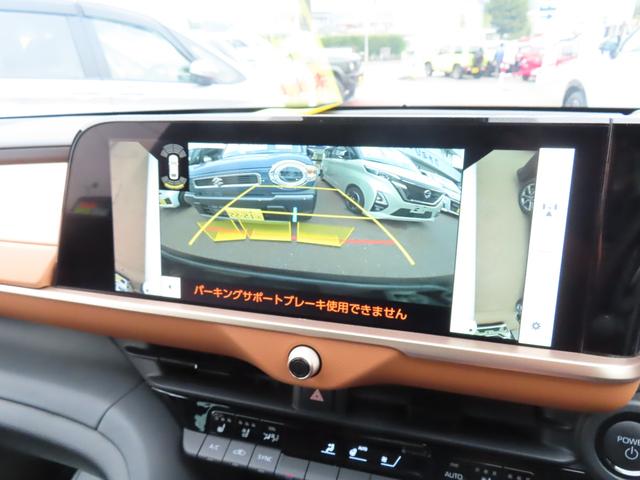 クラウンクロスオーバー ＲＳ　４ＷＤ　バックカメラ　フロントカメラ　オートクルーズコントロール　レーンアシスト　パワーシート　パークアシスト　衝突被害軽減システム　サンルーフ　ナビ　オートマチックハイビーム　ＬＥＤヘッドランプ（5枚目）