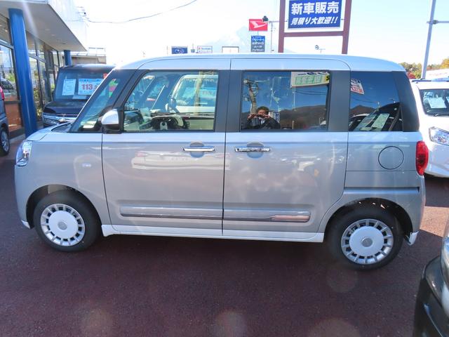 ムーヴキャンバス ストライプスＧターボ　４ＷＤ　両側電動スライドドア　ＴＶ　クリアランスソナー　オートクルーズコントロール　衝突被害軽減システム　ＬＥＤヘッドランプ　スマートキー　アイドリングストップ　シートヒーター　ＣＶＴ（9枚目）