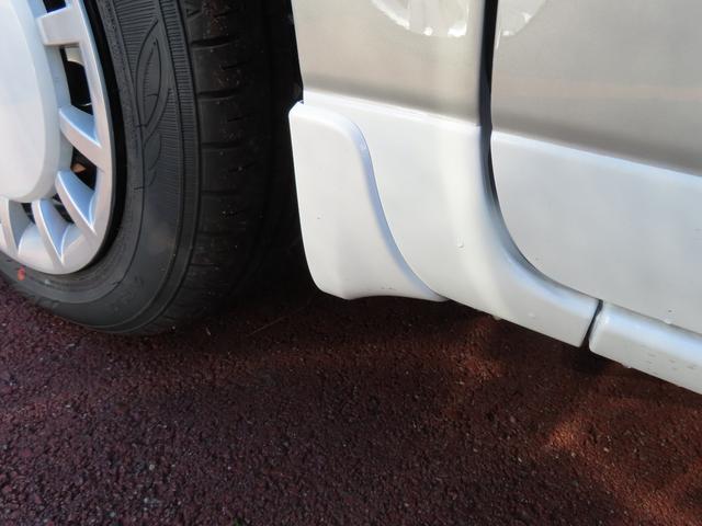 ムーヴキャンバス ストライプスＧターボ　４ＷＤ　両側電動スライドドア　ＴＶ　クリアランスソナー　オートクルーズコントロール　衝突被害軽減システム　ＬＥＤヘッドランプ　スマートキー　アイドリングストップ　シートヒーター　ＣＶＴ（15枚目）