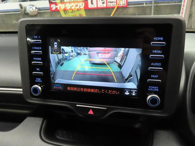 ヤリス Ｘ　ドライブレコーダー　バックカメラ　クリアランスソナー　レーンアシスト　衝突被害軽減システム　オートライト　スマートキー　ＣＶＴ　盗難防止システム　衝突安全ボディ　ＡＢＳ　ＥＳＣ　ＵＳＢ（4枚目）