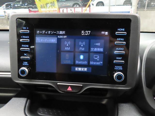 ヤリス Ｘ　ドライブレコーダー　バックカメラ　クリアランスソナー　レーンアシスト　衝突被害軽減システム　オートライト　スマートキー　ＣＶＴ　盗難防止システム　衝突安全ボディ　ＡＢＳ　ＥＳＣ　ＵＳＢ（6枚目）