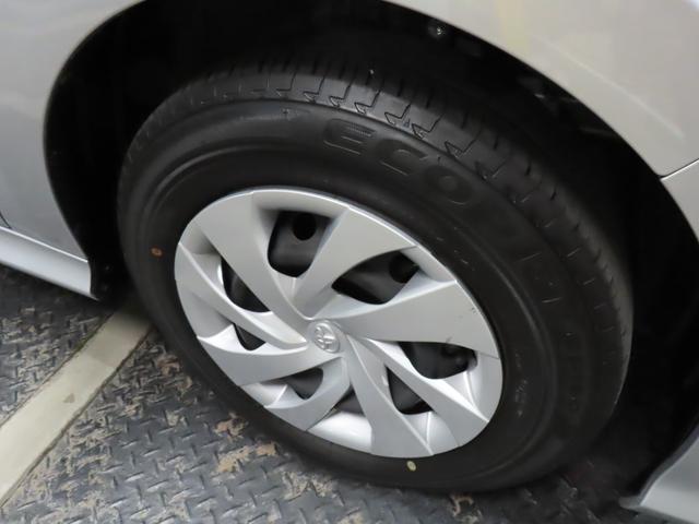 ヤリス Ｘ　ドライブレコーダー　バックカメラ　クリアランスソナー　レーンアシスト　衝突被害軽減システム　オートライト　スマートキー　ＣＶＴ　盗難防止システム　衝突安全ボディ　ＡＢＳ　ＥＳＣ　ＵＳＢ（19枚目）