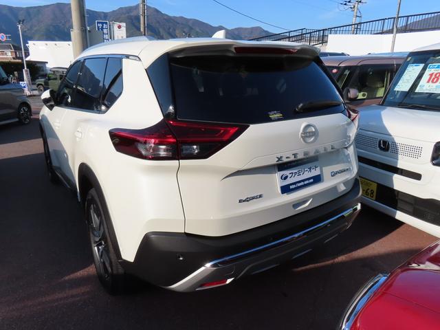 エクストレイル Ｇ　ｅ－４ＯＲＣＥ　ドライブレコーダー　全周囲カメラ　クリアランスソナー　オートクルーズコントロール　パワーシート　パークアシスト　衝突被害軽減システム　サンルーフ　ナビ　ＬＥＤヘッドランプ　アルミホイール（16枚目）