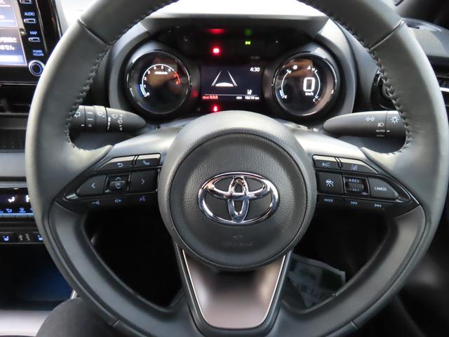 ヤリス Ｚ　バックカメラ　オートクルーズコントロール　レーンアシスト　衝突被害軽減システム　アルミホイール　オートマチックハイビーム　オートライト　ＬＥＤヘッドランプ　スマートキー　シートヒーター　ＭＴ（3枚目）