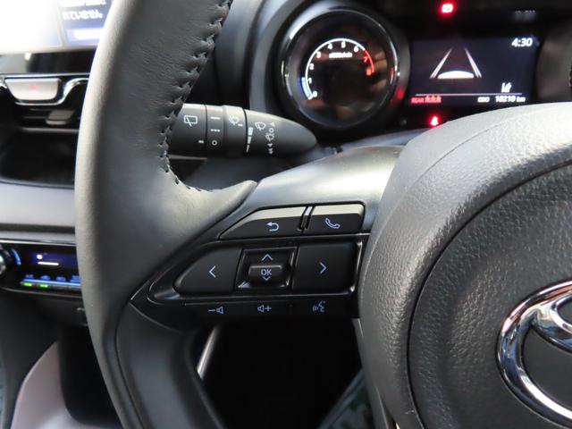 ヤリス Ｚ　バックカメラ　オートクルーズコントロール　レーンアシスト　衝突被害軽減システム　アルミホイール　オートマチックハイビーム　オートライト　ＬＥＤヘッドランプ　スマートキー　シートヒーター　ＭＴ（9枚目）