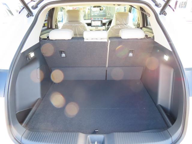 ヴェゼル e:HEV Z・PLaYパッケージ バックカメラ クリアランスソナー オートクルーズコントロール レーンアシスト 衝突被害軽減システム ナビ TV オートライト LEDヘッドランプ 電動リアゲート アルミホイール スマートキー(19枚目)