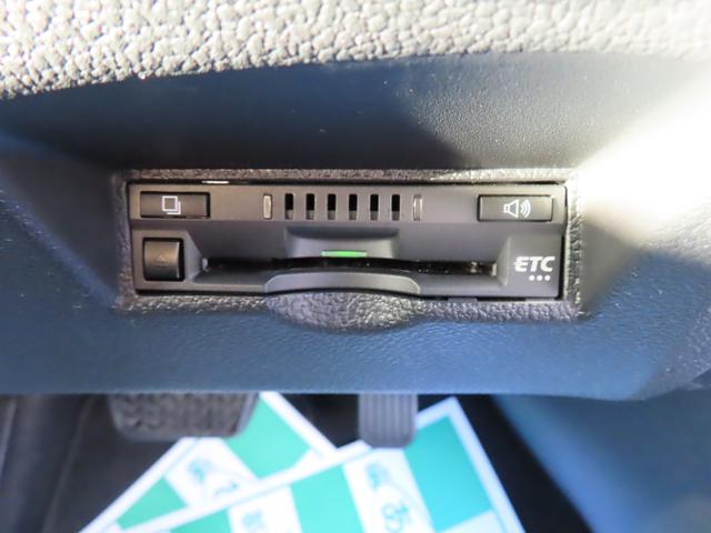プリウス S ドライブレコーダー ETC バックカメラ ナビ クリアランスソナー オートクルーズコントロール レーンアシスト 衝突被害軽減システム アルミホイール オートマチックハイビーム オートライト(6枚目)