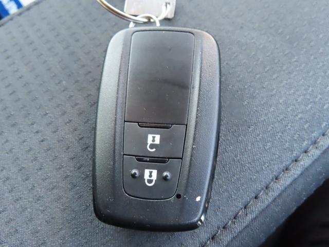 プリウス S ドライブレコーダー ETC バックカメラ ナビ クリアランスソナー オートクルーズコントロール レーンアシスト 衝突被害軽減システム アルミホイール オートマチックハイビーム オートライト(11枚目)