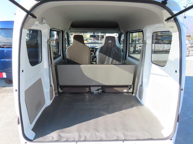 ＮＶ１００クリッパーバン ＤＸ　４ＷＤ　ＡＴ　両側スライドドア　ＥＳＣ　エアコン　運転席エアバッグ　助手席エアバッグ（13枚目）