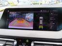 ギヤをリバースに入れると車両後方の映像を映し出し、バック時の後方視界をサポートするリヤビューカメラ!