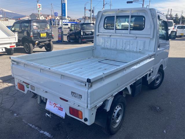 KC 4WD 5速マニュアル エアコン パワーステアリング 三方開 修復歴無し 保証付き 走行距離50986キロ 車検整備付き 運転席エアバッグ ドアバイザー フロアマット ヘッドライトレベライザー ラジオ(4枚目)