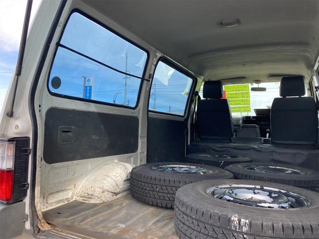 4WD エアコン パワーステアリング パワーウインドウ Wエアバッグ ABS 5速マニュアル 走行距離79161キロ 車検整備付き 保証付き 4ドア(18枚目)