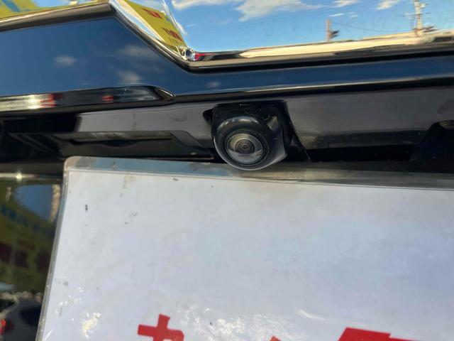 バックカメラ装着済!死角になりやすい後方もとても見やすいです☆車庫入れに自信がない方や縦列駐車が苦手な方にも、オススメな機能です!安心度もアップ!