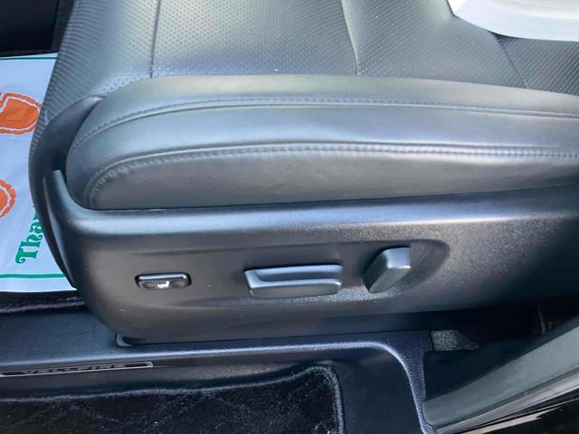 ご覧頂きまして誠に有難うございます!!是非ご来店して頂き、実際にご覧になって頂ければと思います。お客様からのご連絡をスタッフ一同、心よりお待ちしております