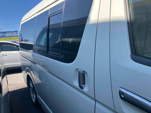 ハイエースバン ロングスーパーＧＬ　ローダウン　ＥＴＣ　ナビＴＶ　クリアランスソナー　両側スライドドア　キーレス　電動格納ミラー　アルミホイール　ＣＤ　ＤＶＤ再生　ＵＳＢ　ミュージックプレイヤー接続可　Ｂｌｕｅｔｏｏｔｈ　エアコン（9枚目）