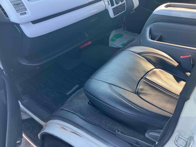 ハイエースバン ロングスーパーＧＬ　ローダウン　ＥＴＣ　ナビＴＶ　クリアランスソナー　両側スライドドア　キーレス　電動格納ミラー　アルミホイール　ＣＤ　ＤＶＤ再生　ＵＳＢ　ミュージックプレイヤー接続可　Ｂｌｕｅｔｏｏｔｈ　エアコン（19枚目）