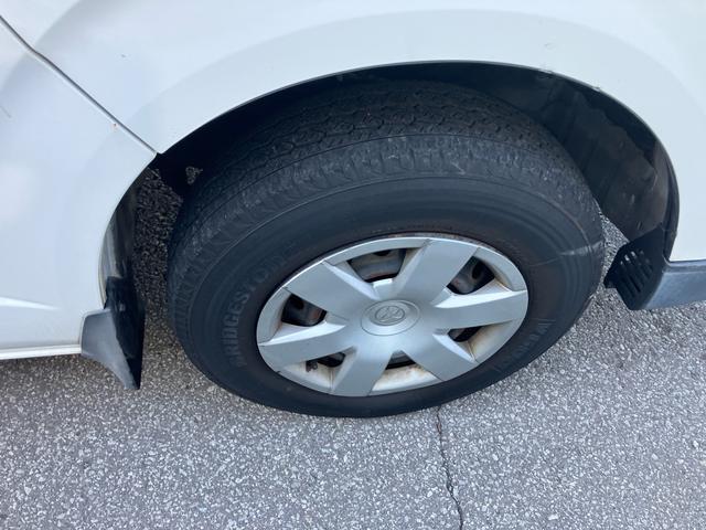 ハイエースワゴン DX 4WD 4列シート 10人乗り ガソリン車 オートスライドドア Wエアコン Wエアバッグ ABS ラジオ キーレス(30枚目)