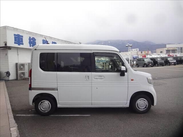 Ｎ－ＶＡＮ Ｌ・ホンダセンシング　１オーナー！禁煙車！純正ＳＤナビ！　ワンオーナー！ホンダセンシング！ＡＣＣ！ＬＫＡＳ！衝突軽減ブレーキ！ストラーダナビ！フルセグ！ＢＴ接続！Ｂカメラ！ＥＴＣ２．０！ドラレコ！アイドリングストップ！オートライト！ヘッドライトレベライザー！（5枚目）