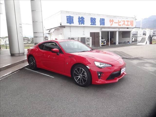 ８６ ＧＴ　ワンオーナー！後期型！６速ＭＴ！ＳＤナビ！ＢＴ接続！　ワンオーナー！後期型！禁煙車！６速ＭＴ！ＳＤナビ！Ｂｌｕｅｔｏｏｔｈ接続！クルーズコントロール！ＬＥＤオートライト！ＬＥＤフォグランプ！純正１７インチアルミ！デュアルオートエアコン！プッシュスタート！（4枚目）