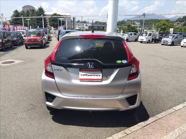 フィット １３Ｇ・Ｆパッケージ☆Ｂｌｕｅｔｏｏｔｈ☆走行２．７万ｋｍ☆　禁煙車☆ナビ☆Ｂｌｕｅｔｏｏｔｈ接続☆ＤＶＤ再生☆バックカメラ☆ＥＴＣ☆前後ドライブレコーダー☆ＥＣＯＮ☆ミラーウィンカー☆電動格納ミラー☆プッシュスタート☆スマートキー☆走行２．７万ｋｍ☆試乗ＯＫ☆（7枚目）