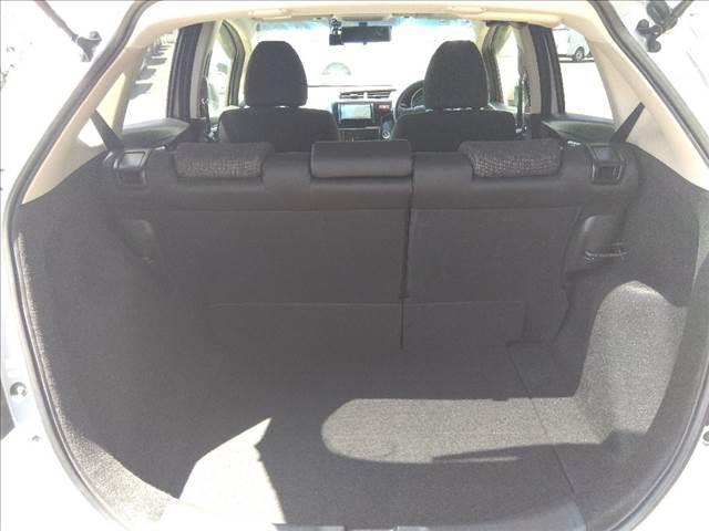 フィット １３Ｇ・Ｆパッケージ☆Ｂｌｕｅｔｏｏｔｈ☆走行２．７万ｋｍ☆　禁煙車☆ナビ☆Ｂｌｕｅｔｏｏｔｈ接続☆ＤＶＤ再生☆バックカメラ☆ＥＴＣ☆前後ドライブレコーダー☆ＥＣＯＮ☆ミラーウィンカー☆電動格納ミラー☆プッシュスタート☆スマートキー☆走行２．７万ｋｍ☆試乗ＯＫ☆（10枚目）