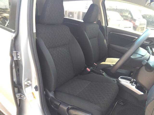 フィット １３Ｇ・Ｆパッケージ☆Ｂｌｕｅｔｏｏｔｈ☆走行２．７万ｋｍ☆　禁煙車☆ナビ☆Ｂｌｕｅｔｏｏｔｈ接続☆ＤＶＤ再生☆バックカメラ☆ＥＴＣ☆前後ドライブレコーダー☆ＥＣＯＮ☆ミラーウィンカー☆電動格納ミラー☆プッシュスタート☆スマートキー☆走行２．７万ｋｍ☆試乗ＯＫ☆（37枚目）