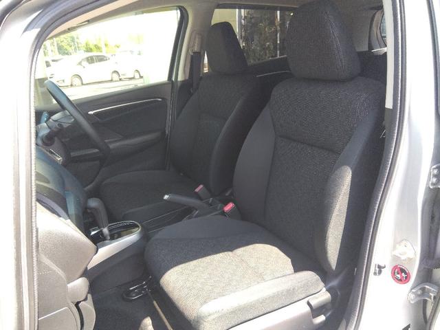 フィット １３Ｇ・Ｆパッケージ☆Ｂｌｕｅｔｏｏｔｈ☆走行２．７万ｋｍ☆　禁煙車☆ナビ☆Ｂｌｕｅｔｏｏｔｈ接続☆ＤＶＤ再生☆バックカメラ☆ＥＴＣ☆前後ドライブレコーダー☆ＥＣＯＮ☆ミラーウィンカー☆電動格納ミラー☆プッシュスタート☆スマートキー☆走行２．７万ｋｍ☆試乗ＯＫ☆（41枚目）