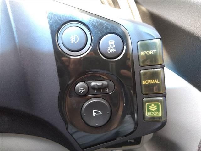 ＣＲ－Ｚ α☆１オーナー☆６速ＭＴ☆ナビ☆バックカメラ☆スカイルーフ☆　☆ワンオーナー☆６速ＭＴ☆スカイルーフ☆無限リアスポイラー☆ナビ☆ＴＶ☆ＤＶＤ／ＣＤ再生☆バックカメラ☆ＥＴＣ☆クルーズコントロール☆ＥＣＯＮ☆ＳＰＯＲＴモード☆ソナー☆純正アルミ☆走行２．５万ｋｍ☆（15枚目）