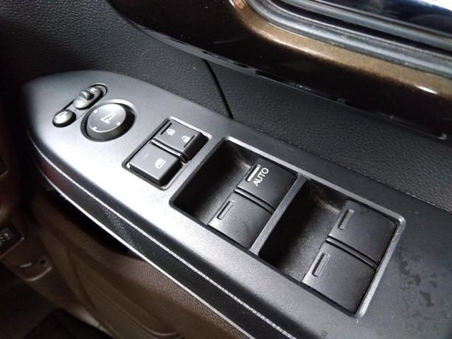 Ｎ－ＢＯＸ Ｌ・ターボコーディネートスタイル☆２トーン☆走行２．１万ｋｍ　１オーナー☆ターボ☆２トーン☆ナビ☆Ｂｌｕｅｔｏｏｔｈ☆バックカメラ☆前後ドラレコ☆シートヒーター☆ビルトインＥＴＣ２．０☆パドルシフト☆両側電動ドア☆ＬＥＤライト☆ホンダセンシング☆ＡＣＣ☆試乗ＯＫ（61枚目）