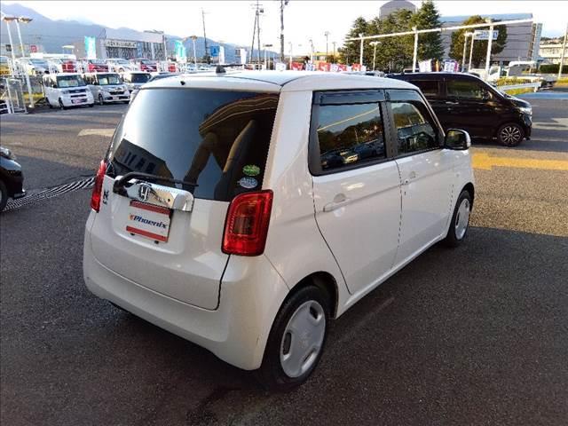 Ｎ－ＯＮＥ スタンダード☆１オナ☆ナビ☆Ｂｌｕｅｔｏｏｔｈ接続☆試乗ＯＫ　１オナ☆ナビ☆Ｂｌｕｅｔｏｏｔｈオーディオ☆ＣＤ再生☆ＥＴＣ☆アイドリングストップ☆ＶＳＡ☆スマートキー☆プッシュスタート☆ヘッドライトレベリングダイヤル☆純正マット☆バイザー☆走行４万キロ☆試乗ＯＫ（6枚目）