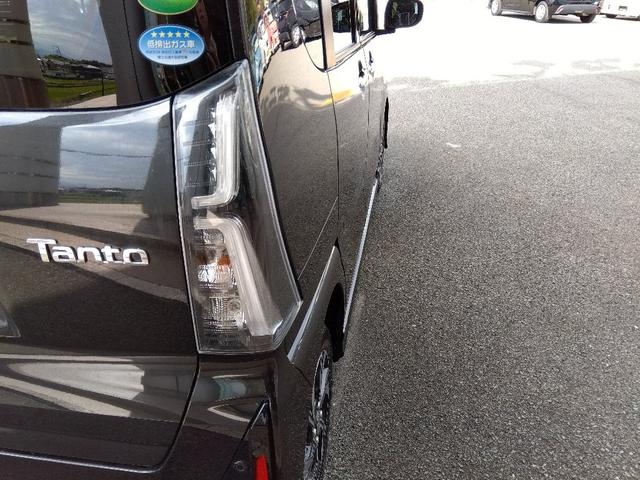 タント カスタムX☆4WD☆ナビ☆両側電動ドア☆走行1.0万km☆ 4WD☆スマートアシスト☆ナビ☆Bluetooth☆Bカメラ☆シートヒーター☆LEDライト&フォグ☆両側電動ドア☆ハーフレザー☆衝突回避支援ブレーキ☆コーナーセンサー☆オートブレーキホールド☆試乗OK(21枚目)