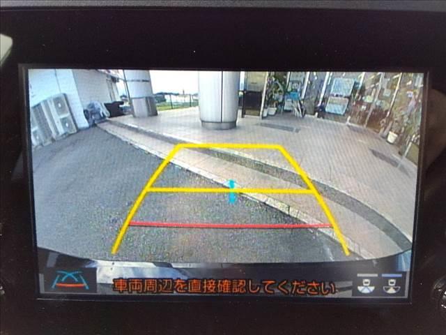 ヤリス Ｘ☆トヨタセーフティセンス☆ナビ☆Ｂｌｕｅｔｏｏｔｈ接続☆　トヨタセーフティセンス☆ナビ☆Ｂｌｕｅｔｏｏｔｈ☆バックカメラ☆ビルトインＥＴＣ☆オートライト☆プリクラッシュ☆ブラインドスポットモニター☆クリアランスソナー☆スマートキー☆プッシュスタート☆試乗ＯＫ（13枚目）