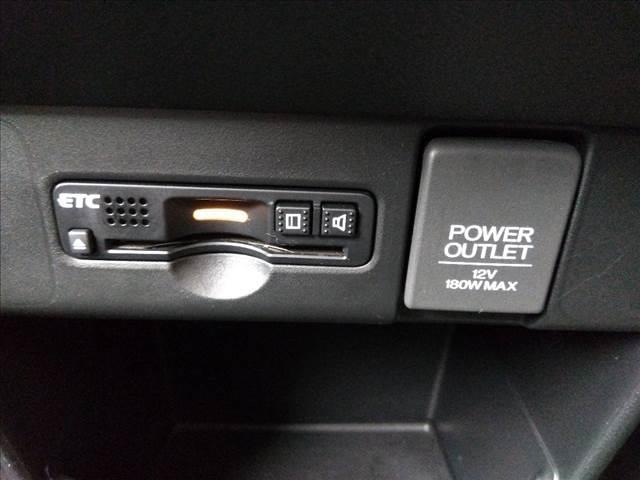 ☆2トーン☆ナビ☆TV☆Bluetooth☆バックカメラ☆ビルトインETC☆キセノンライト☆フォグ☆パワースライドドア☆アイドリングストップ☆黒塗装フロントグリル☆スマートキー☆Pスタート☆試乗OK☆