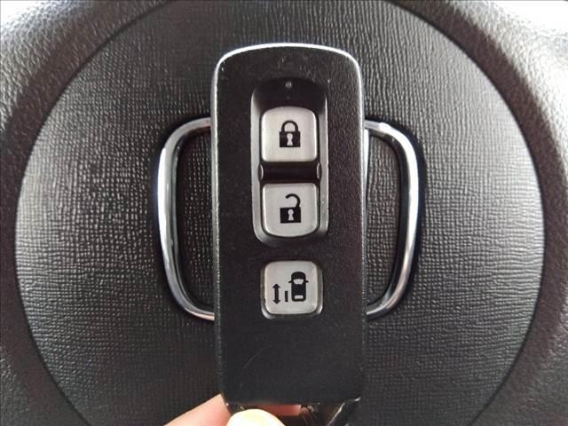 ☆2トーン☆ナビ☆TV☆Bluetooth☆バックカメラ☆ビルトインETC☆キセノンライト☆フォグ☆パワースライドドア☆アイドリングストップ☆黒塗装フロントグリル☆スマートキー☆Pスタート☆試乗OK☆