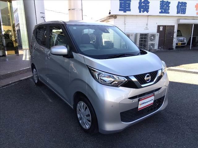デイズ Ｓ☆ナビ☆ＢＴ接続☆エマージェンシーブレーキ☆３．８万ｋｍ☆　☆ナビ☆Ｂｌｕｅｔｏｏｔｈ接続☆ＥＴＣ☆エマージェンシーブレーキ☆車線逸脱警報☆ソナー☆標識認識☆アイドリングストップ☆先行車発進お知らせ☆オートライト☆電動格納ミラー☆走行３．８万ｋｍ☆試乗ＯＫ☆（4枚目）
