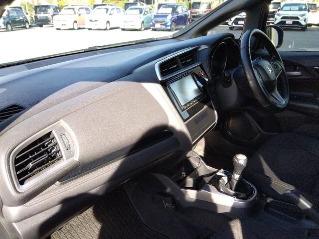 フィット ＲＳ☆６速ＭＴ☆１オーナー☆ナビ☆Ｂｌｕｅｔｏｏｔｈ接続☆　☆ワンオーナー☆６速ＭＴ☆ナビ☆Ｂｌｕｅｔｏｏｔｈ接続☆バックカメラ☆ＥＴＣ☆クルーズコントロール☆ＣＴＢＡ☆横滑り防止☆アイドリングストップ☆ドライブレコーダー☆プッシュスタート☆ミラーウィンカー☆（40枚目）