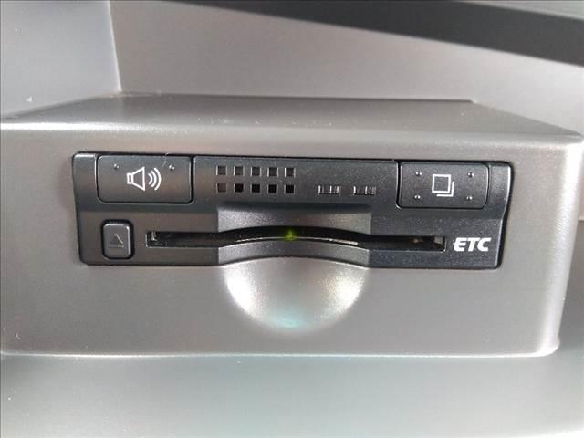 エスティマ アエラス☆バックカメラ☆両側電動ドア☆クルーズコントロール☆　☆ナビ☆バックカメラ☆ＤＶＤ再生☆ビルトインＥＴＣ☆両側電動スライドドア☆クルーズコントロール☆コーナーセンサー☆キセノンオートライト☆フォグランプ☆プッシュスタート☆スマートキー☆走行５．５万ｋｍ☆（16枚目）