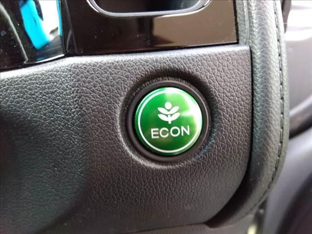 シャトル ハイブリッドホンダセンシング☆ナビ☆ETC☆ドラレコ☆ ホンダセンシング☆ナビ☆Bluetooth☆バックカメラ☆ビルトインETC☆ドライブレコーダー☆CMBS☆LKAS☆アダプティブクルーズ☆ECON☆路外逸脱抑制☆標識認識☆オートライト☆スマートキー☆(16枚目)