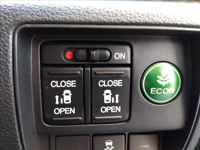 オデッセイ アブソルート☆ナビ☆リアエンターテイメント☆両側電動ドア☆ ナビ☆リアエンターテイメント☆マルチビューカメラシステム☆Bluetooth☆接続ビルトインETC☆両側電動ドア☆クルーズコントロール☆CTBA☆パドルシフト☆ハーフレザーシート☆LEDオートライト☆(15枚目)