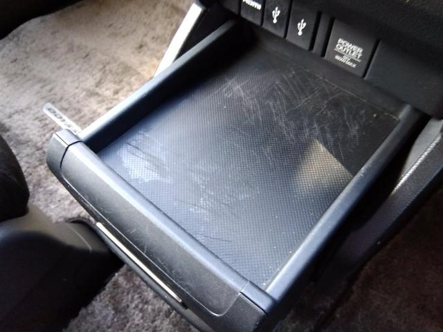 オデッセイ アブソルート☆ナビ☆リアエンターテイメント☆両側電動ドア☆ ナビ☆リアエンターテイメント☆マルチビューカメラシステム☆Bluetooth☆接続ビルトインETC☆両側電動ドア☆クルーズコントロール☆CTBA☆パドルシフト☆ハーフレザーシート☆LEDオートライト☆(47枚目)