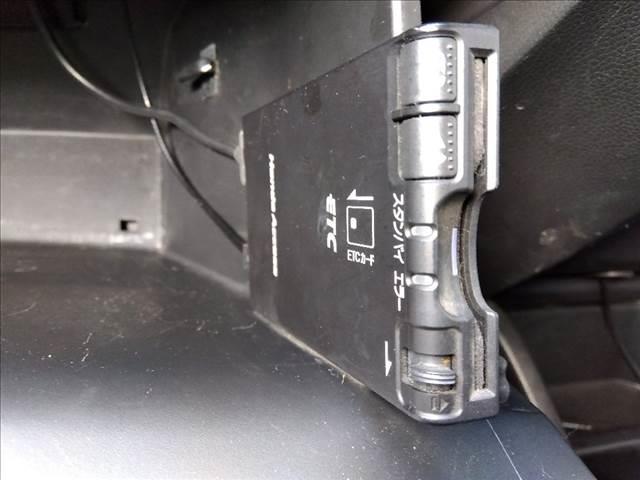 １オーナー☆ナビ☆Ｂｌｕｅｔｏｏｔｈ☆バックカメラ☆ＤＶＤ／ＣＤ再生☆ＥＴＣ☆アイドリングストップ☆ＥＣＯＮ☆ヘッドライトレベライザー☆ミラーウィンカー☆プッシュスタート☆走行３．８万ｋｍ☆試乗ＯＫ☆