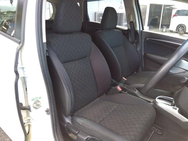 １オーナー☆ナビ☆Ｂｌｕｅｔｏｏｔｈ☆バックカメラ☆ＤＶＤ／ＣＤ再生☆ＥＴＣ☆アイドリングストップ☆ＥＣＯＮ☆ヘッドライトレベライザー☆ミラーウィンカー☆プッシュスタート☆走行３．８万ｋｍ☆試乗ＯＫ☆