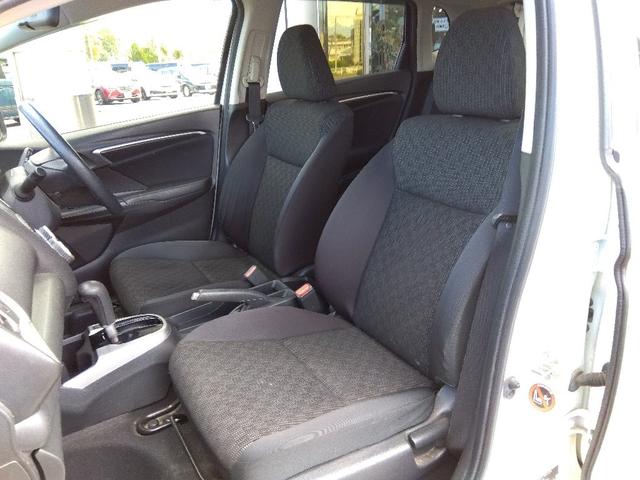 １オーナー☆ナビ☆Ｂｌｕｅｔｏｏｔｈ☆バックカメラ☆ＤＶＤ／ＣＤ再生☆ＥＴＣ☆アイドリングストップ☆ＥＣＯＮ☆ヘッドライトレベライザー☆ミラーウィンカー☆プッシュスタート☆走行３．８万ｋｍ☆試乗ＯＫ☆