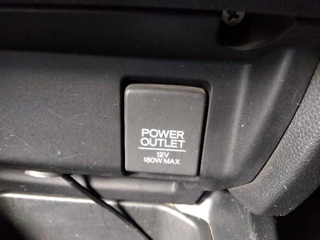 １オーナー☆ナビ☆Ｂｌｕｅｔｏｏｔｈ☆バックカメラ☆ＤＶＤ／ＣＤ再生☆ＥＴＣ☆アイドリングストップ☆ＥＣＯＮ☆ヘッドライトレベライザー☆ミラーウィンカー☆プッシュスタート☆走行３．８万ｋｍ☆試乗ＯＫ☆